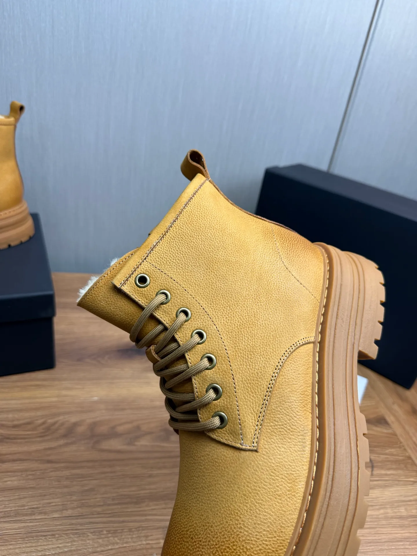 Factory price 680💰 [UGG] Men's hot winter warm boots🐑Simple and fashionable design, cowhide➕comfortable and warm wool lining. Soft and comfortable to wear, good warmth retention, and excellent foot feel. Regular size 38-45